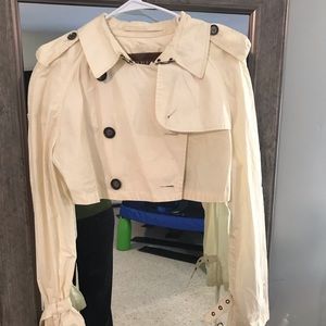 Burberry cropped trench